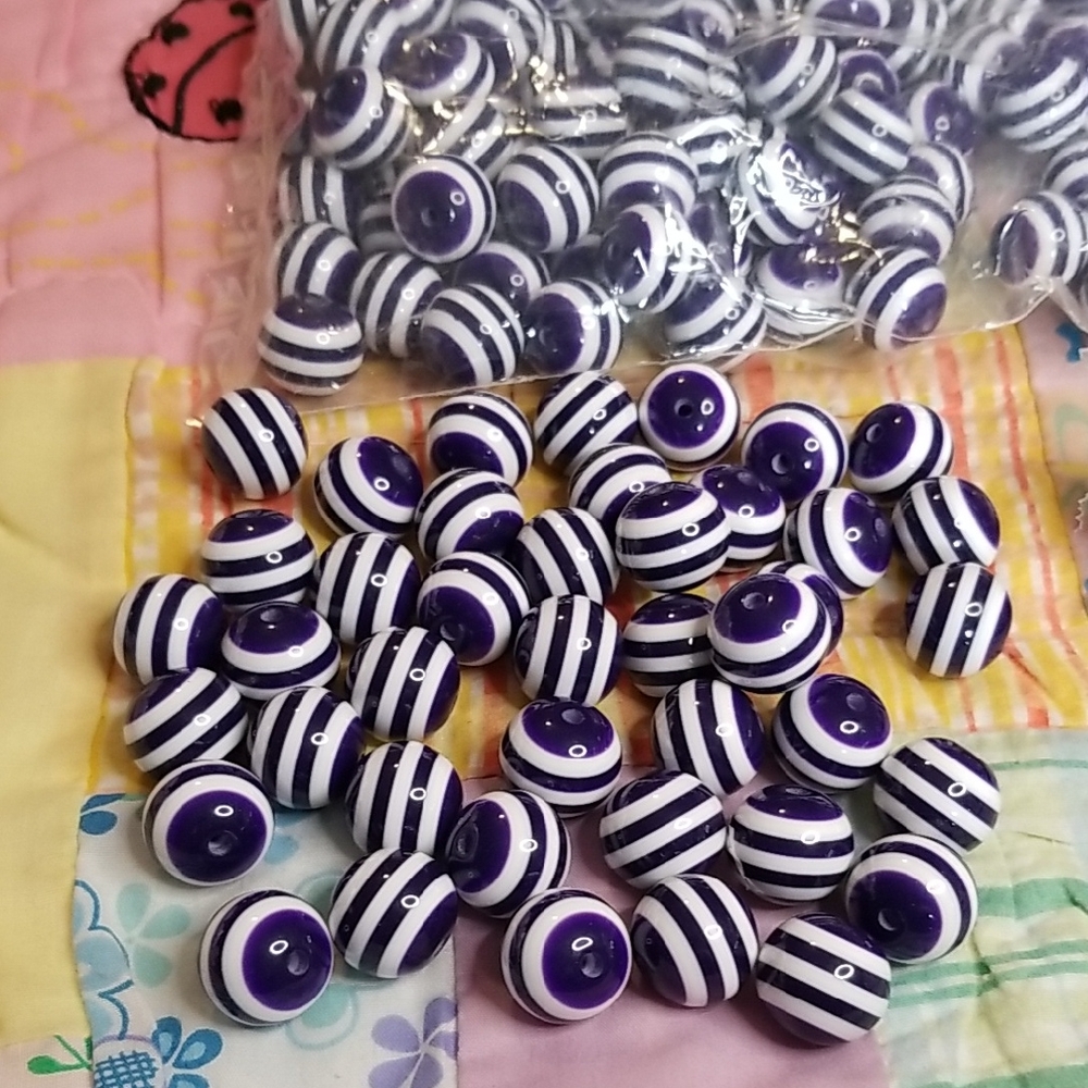 Purple and White Striped Beads Full bag 500g 20mm Chunky Bubblegum Beads
